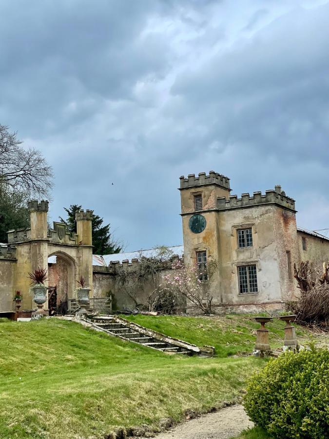 Llanerchydol Hall Suites Welshpool Eksteriør bilde