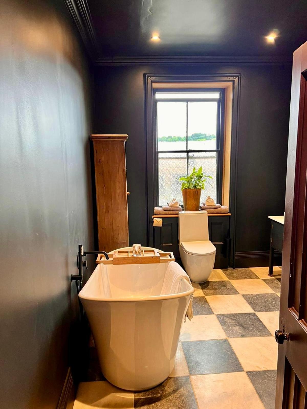 Llanerchydol Hall Suites Welshpool Eksteriør bilde